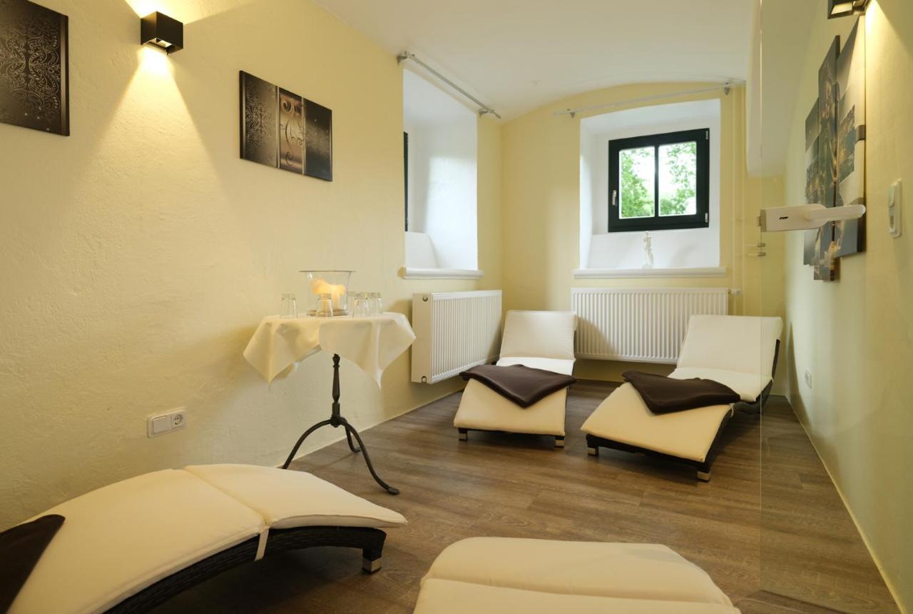 Gutshaus Redewisch & Restaurant 2*