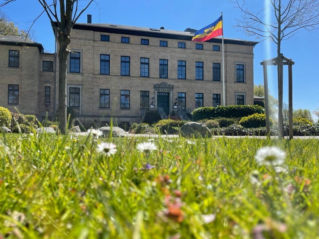 Hotel Gutshaus Redewisch & Restaurant 2*